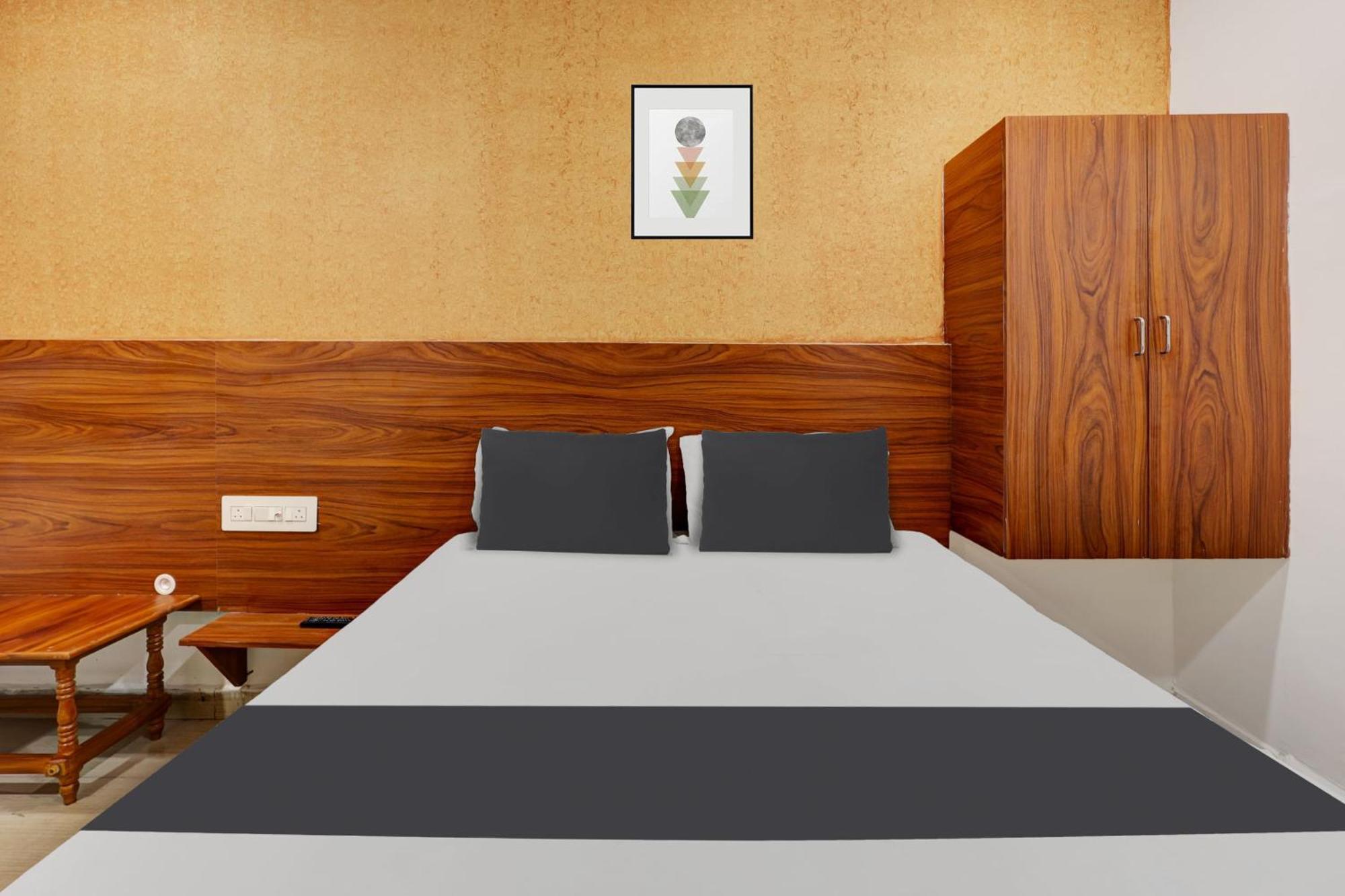 Hotel O Gangothri Lodge Visakhapatnam Eksteriør billede