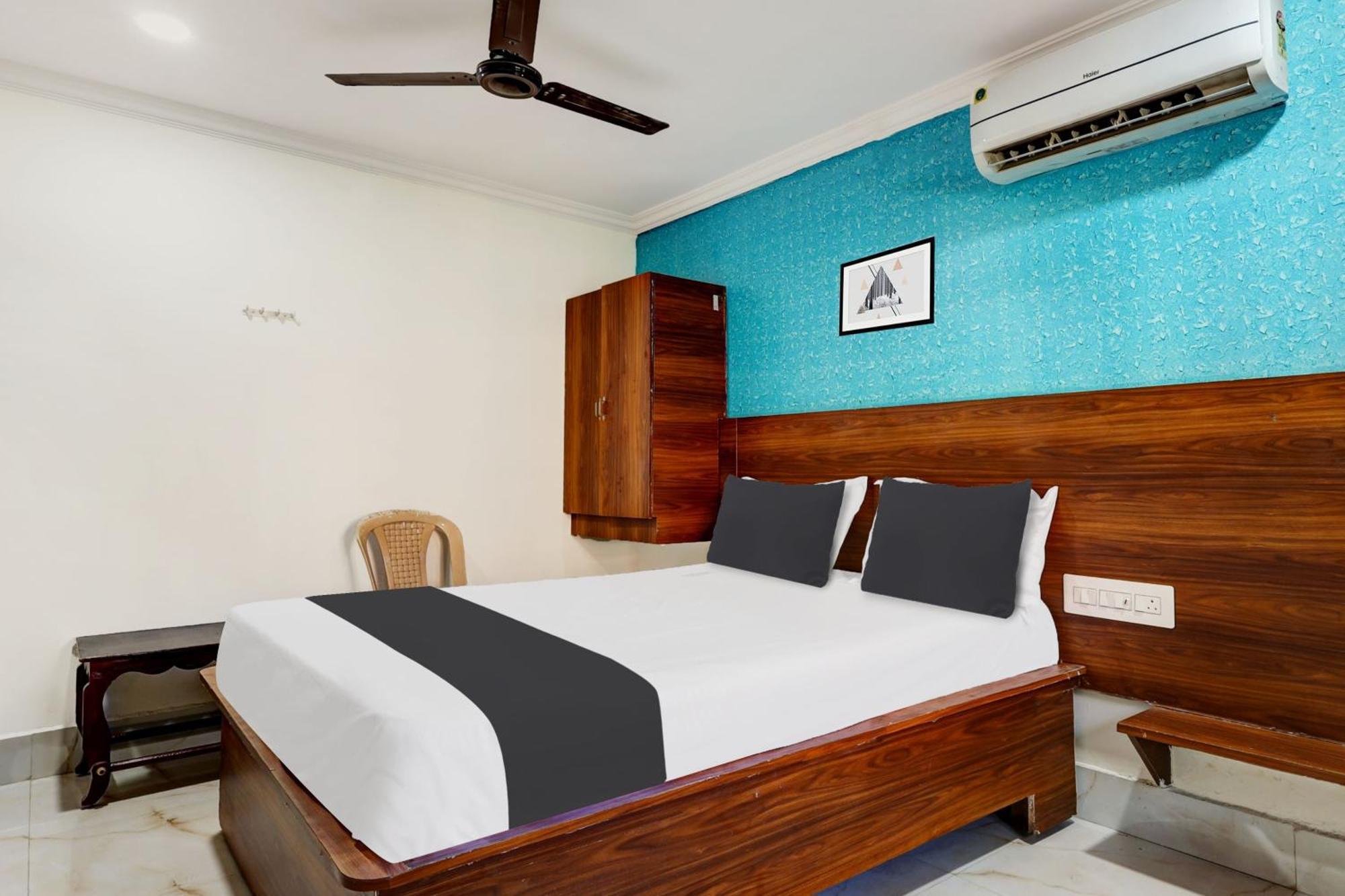 Hotel O Gangothri Lodge Visakhapatnam Eksteriør billede